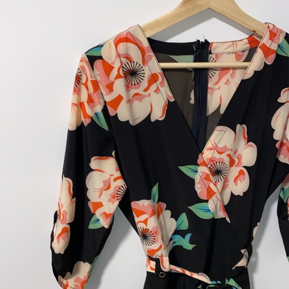 Floral Romper - Picture 2 of 3